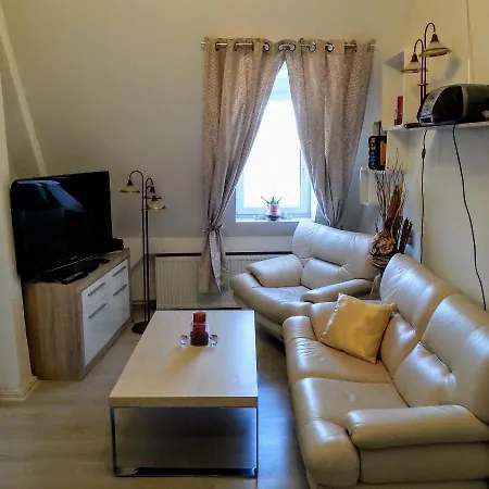 Schwarzer Adler Ferienwohnung Mit 3 Schlafzimmer, Wz, Kueche, Bad Markisch Buchholz Buitenkant foto