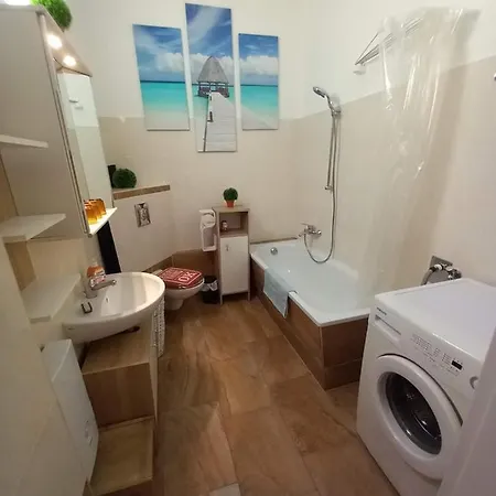 Schwarzer Adler Ferienwohnung Mit 3 Schlafzimmer, Wz, Kueche, Bad Markisch Buchholz Buitenkant foto